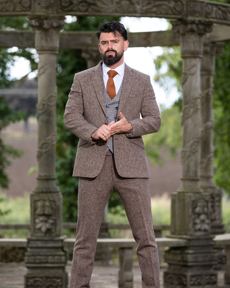 To Buy, Torre Brown Donegal 100% Wool Tweed 3pc Suit - Image 3