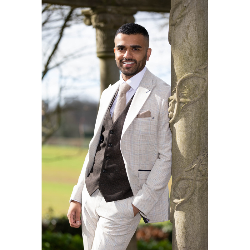 To Hire, Cavani Caridi Beige Checked Suit (full outfit) - Image 3
